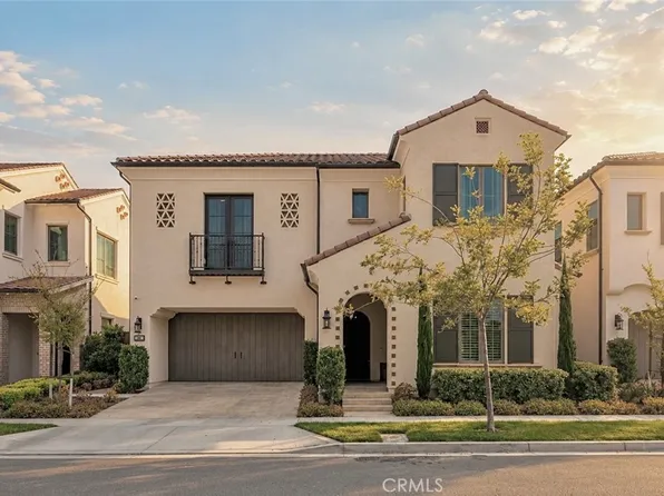 128 Roscomare, Irvine, CA 92602