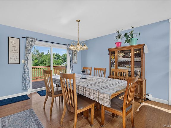 5th image of 14 Blossom Grove Court