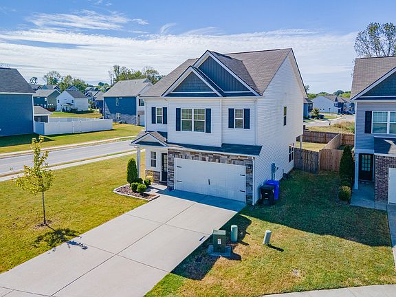 2nd image of 341 Geneva Ln