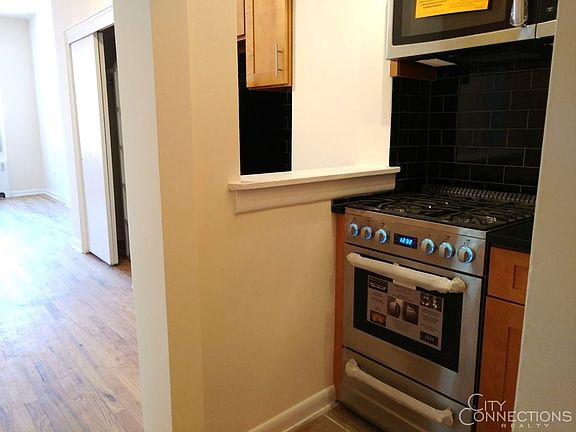 3rd image of 306 W 18th St APT 5D