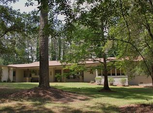 700 E Indiana Ave, Southern Pines, NC 28387