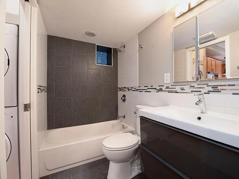 1651 S Throop St #1F — Photo 16