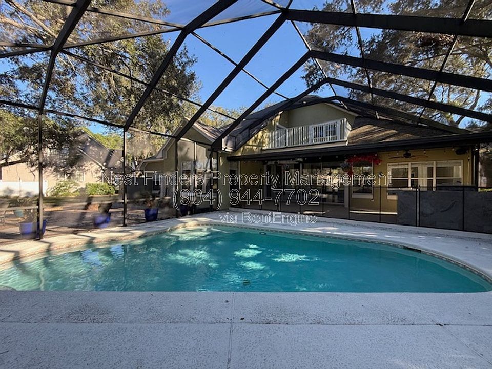1st image of 424 Oak Pond Dr