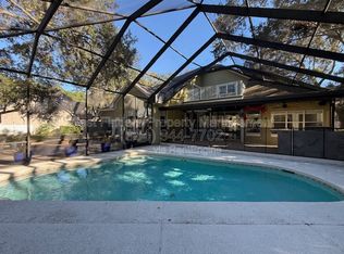 424 Oak Pond Dr, Saint Johns, FL 32259
