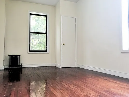 Rented by Bohemia Realty Group | media 10