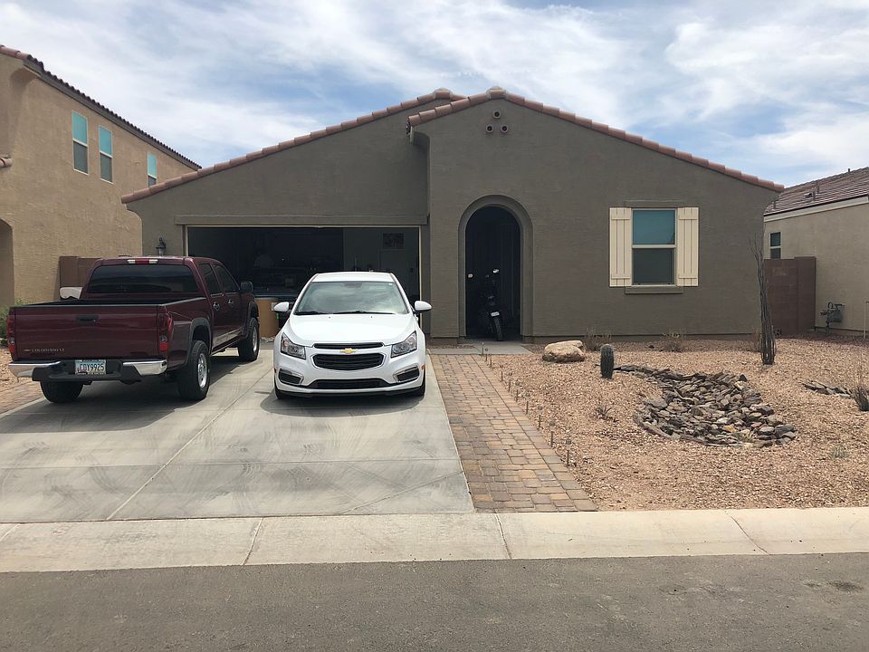 2nd image of 741 W Carlsbad Dr