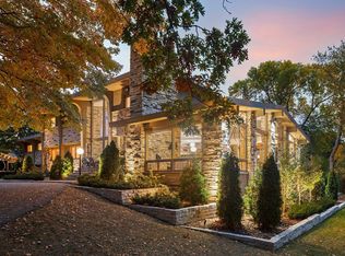 5012 Schaefer Rd, Edina, MN 55436