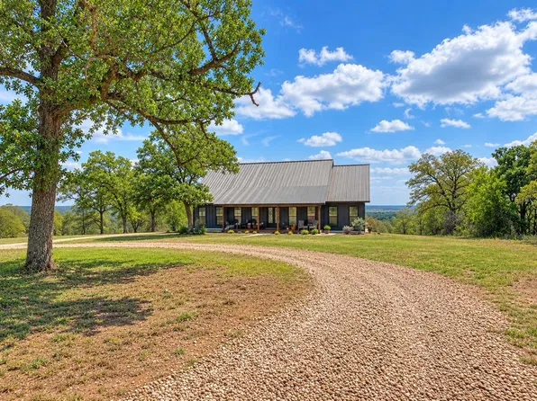 198 Rolling Oak Dr, Elgin, TX 78621