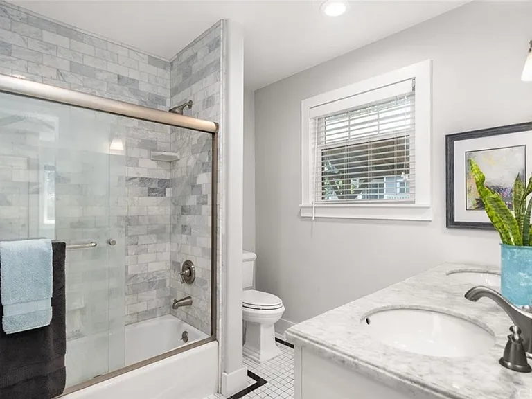 1111 Oleander Ave — Photo 18