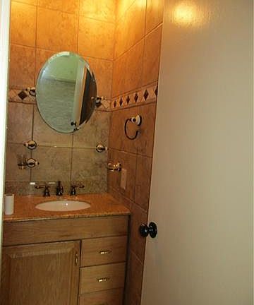 4th image of 9205 Vagas Dr