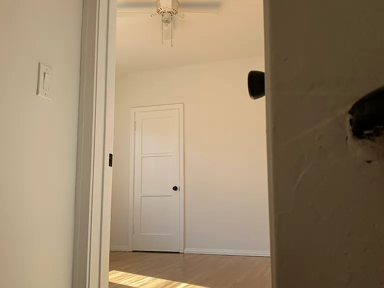 1275 N Hayworth Ave #106 — Photo 11