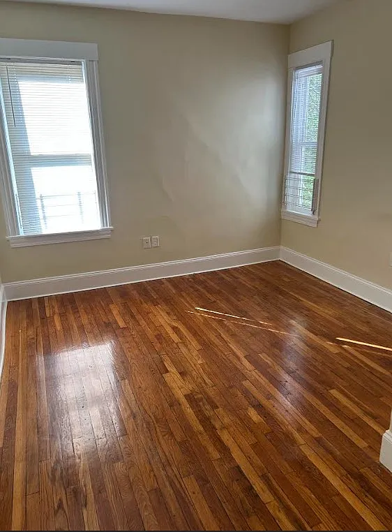 3 bed, 4100 sqft, $2,850 — Photo 1