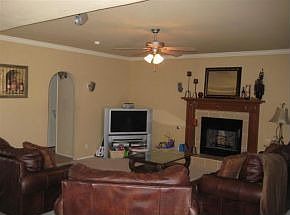 5th image of 341 Jardin Bello Ave