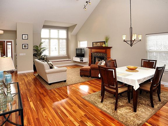4th image of 1701 Briam Circle Dr