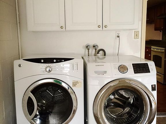 WASHER AND DRYER