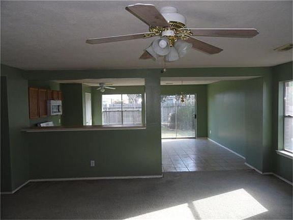 4th image of 21035 Bent Lake Dr