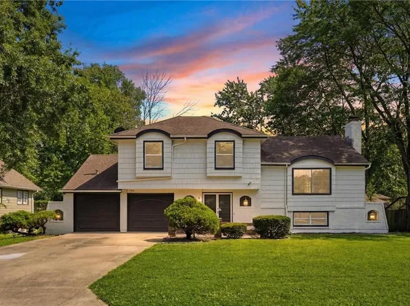 6901 E 127th Ter, Grandview, MO 64030