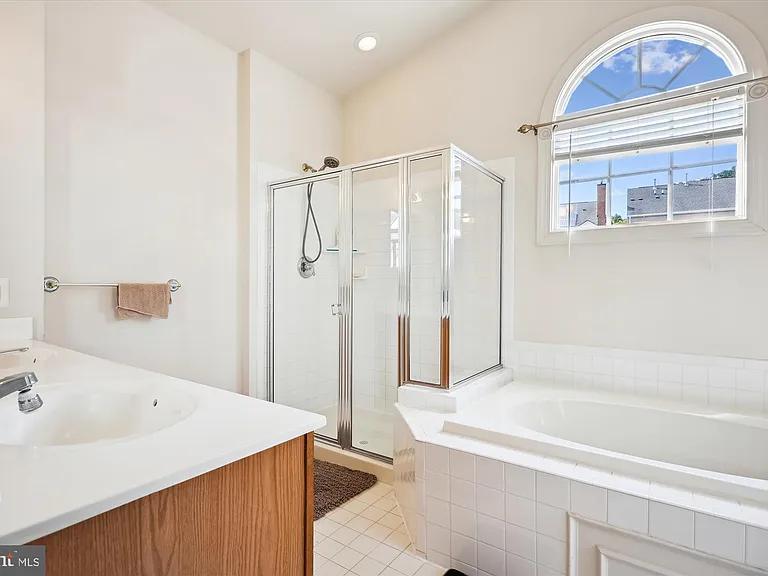 23104 Cypress Spring Cir — Photo 36
