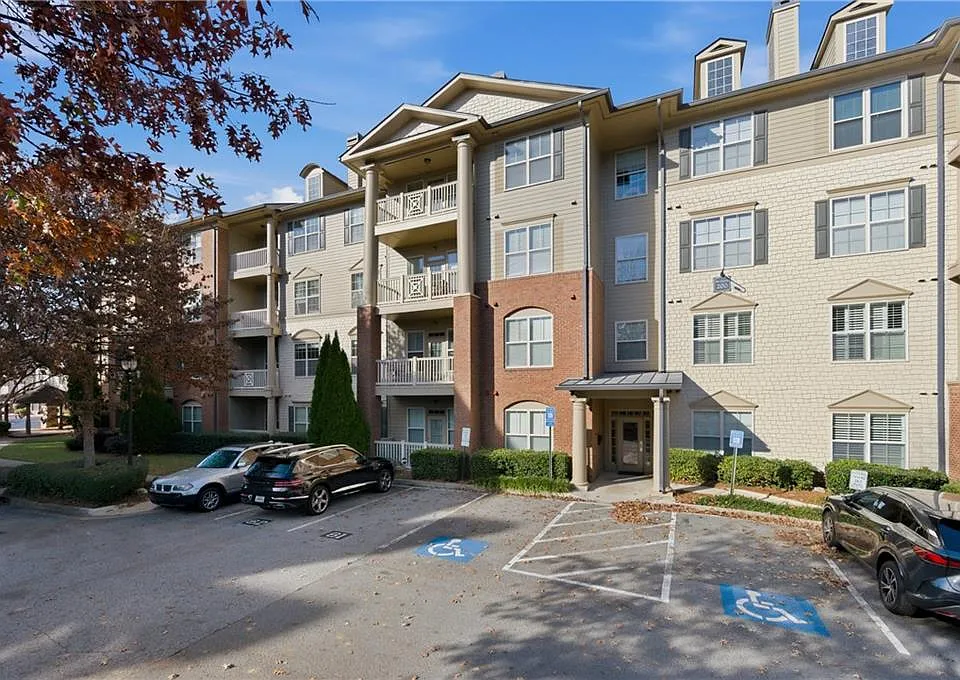 4805 W Village Way SE #2204