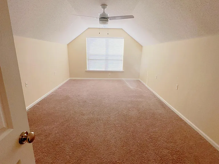 200 Standing Pine Cir — Photo 5