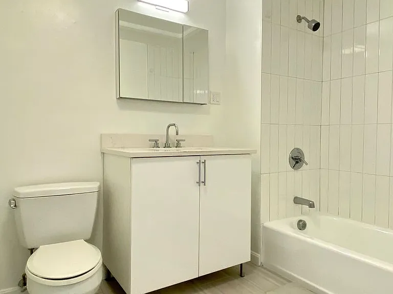 92 Charles St #5 — Photo 6