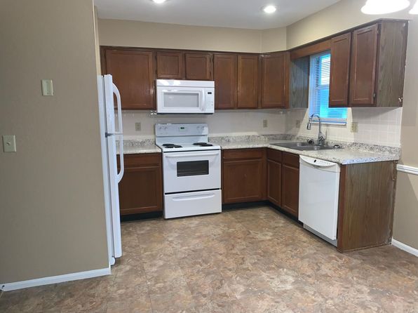 3622 NE Chouteau Trafficway #A-3600