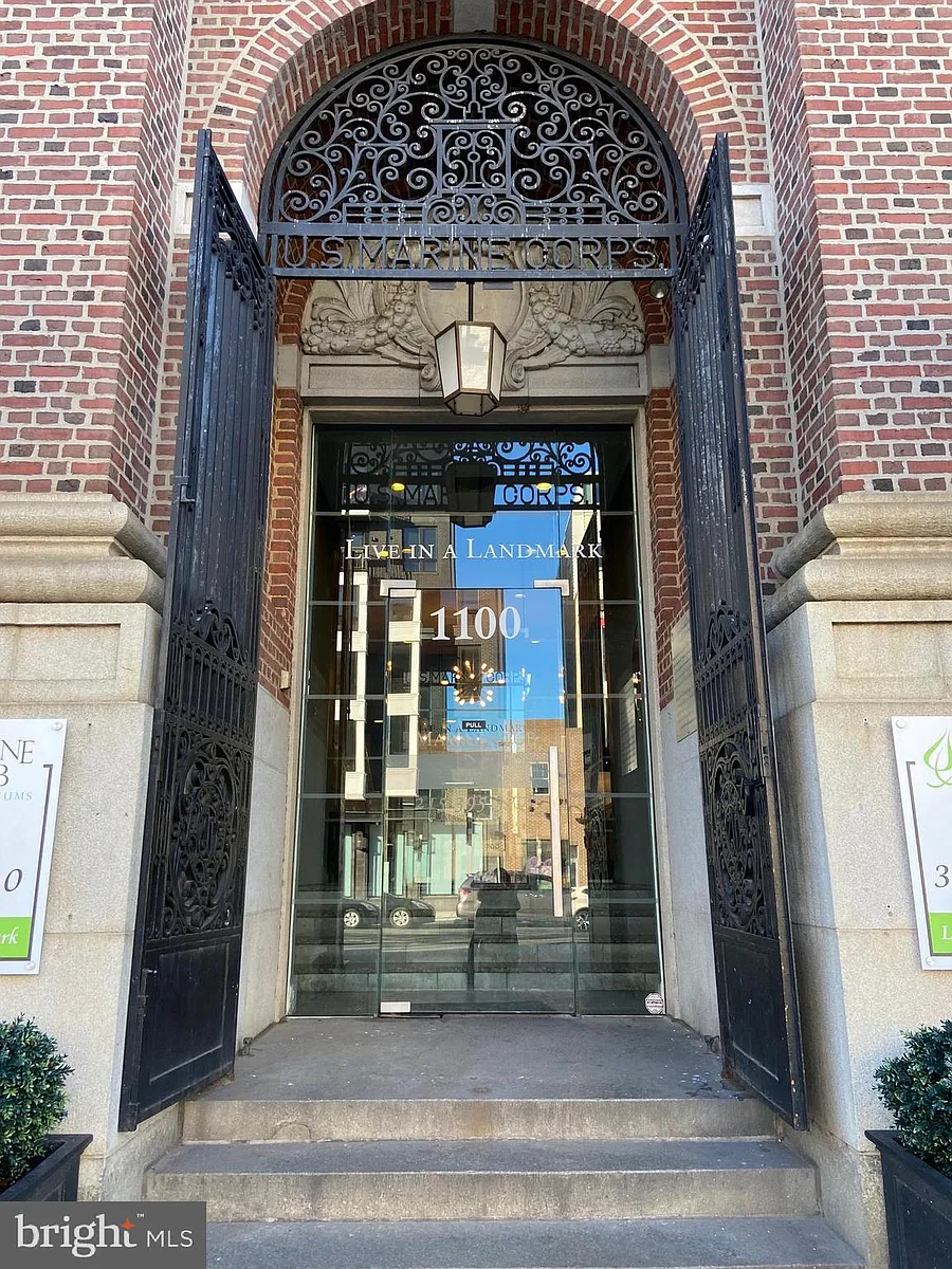 Building Photo - 1100 S Broad St #309B