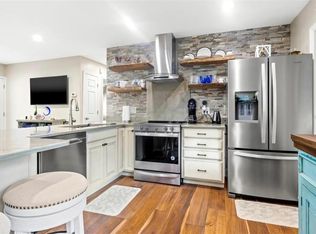 1107 Connecticut Rd, Tarpon Springs, FL 34689