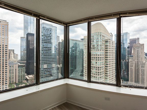 4th image of 400 N Lasalle St Unit 3804