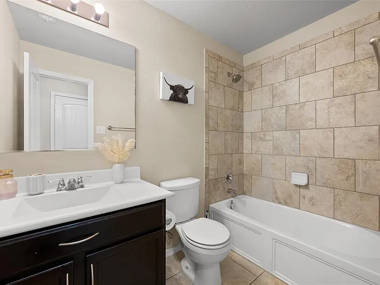 1441 Star Mdw — Photo 11
