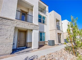 6288 Dolosonte St, Las Vegas, NV 89113