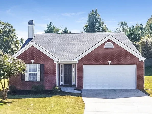 65 Titleist Ct, Newnan, GA 30265