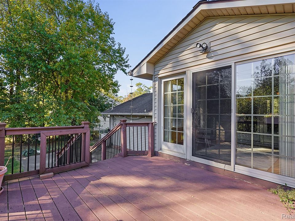 827 Los Arboles Dr, photo 24