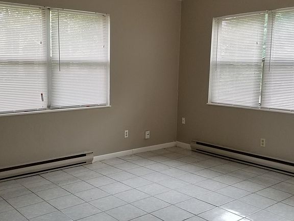2nd image of 1313 Pritz Ave