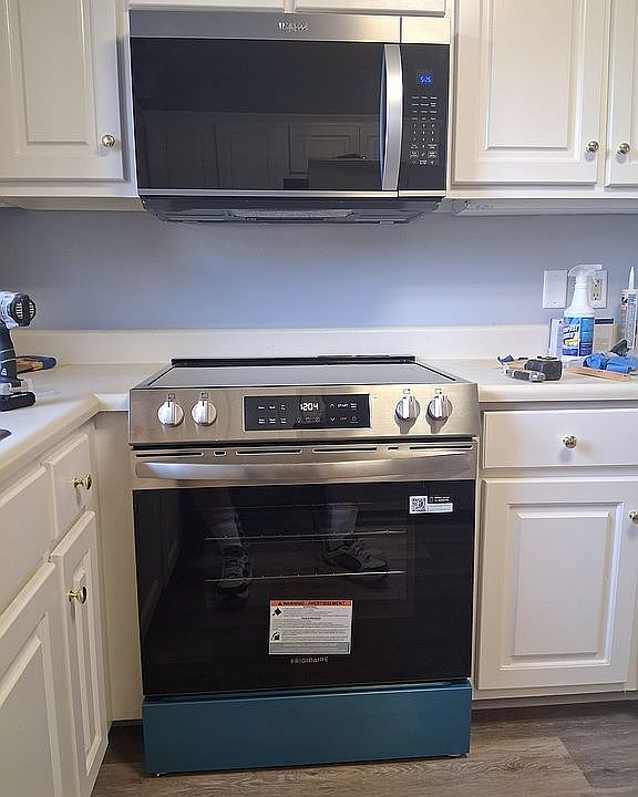 2nd image of 108 Red Oak Ln