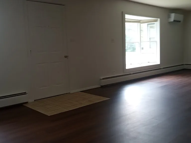 120 S Hillsdale Dr — Photo 7