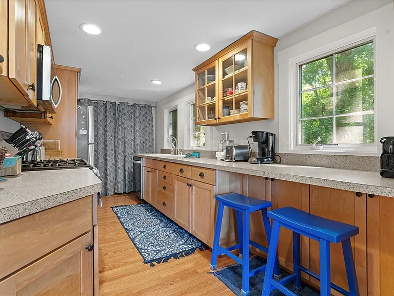 9 Priscilla Ave — Photo 20