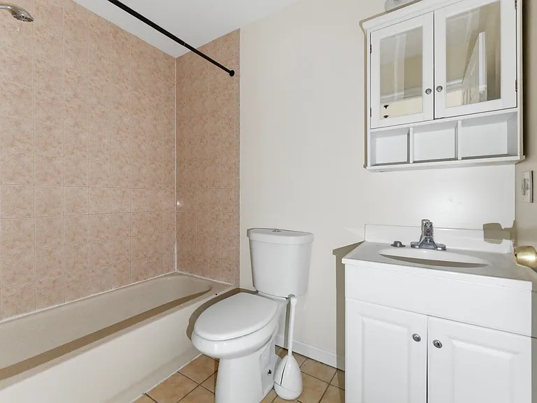 46 Armstrong Ave #2 — Photo 12