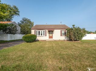 1429 Sunset St, Monroe, MI 48162