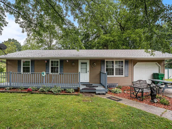 16164 Merson Ct, Buchanan, MI 49107