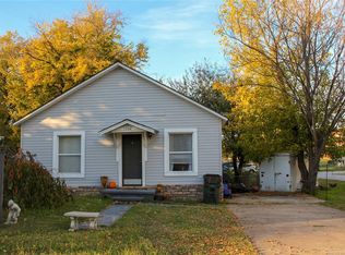 1302 W Maple St N, Collinsville, OK 74021