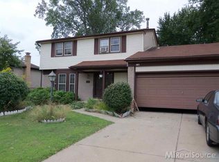 50571 Helmandale St, Chesterfield, MI 48047