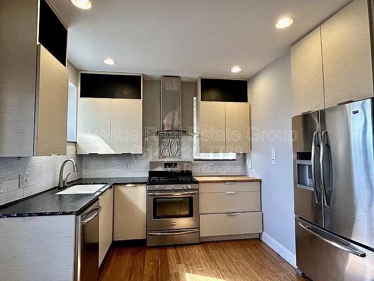5804 Pershing Ave — Photo 6