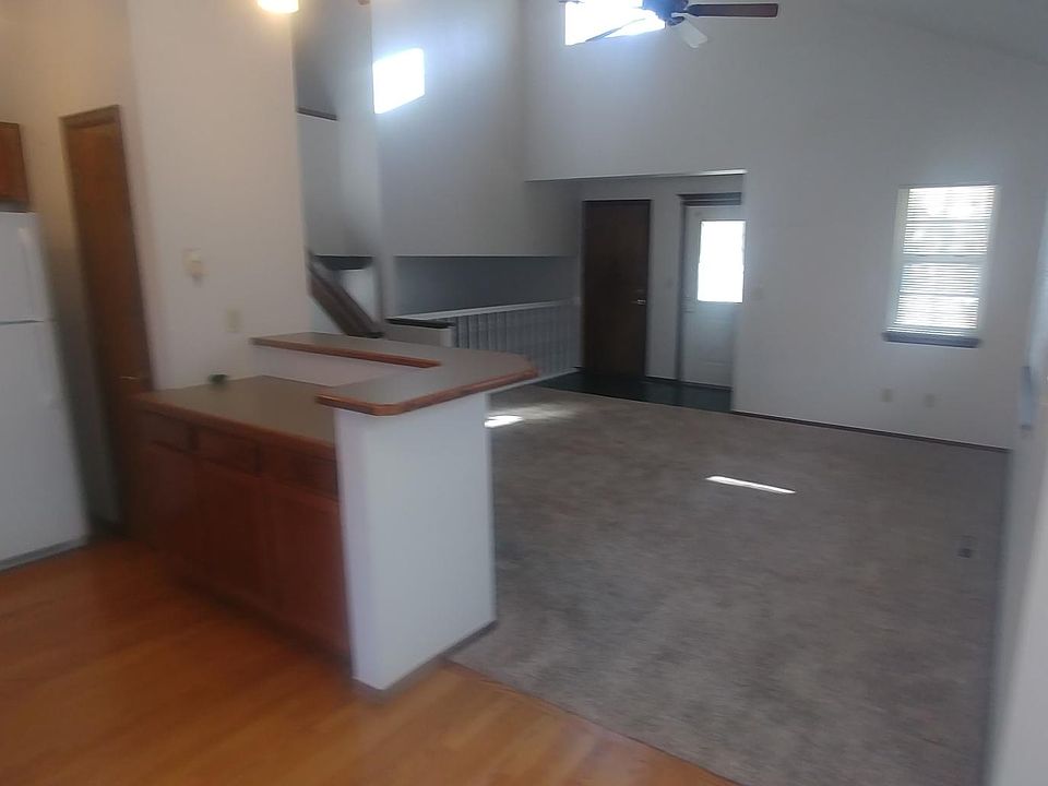 2nd image of 21761 Saddlebrook Dr