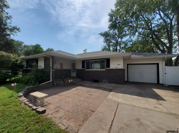 3625 N 70th St, Lincoln, NE 68507