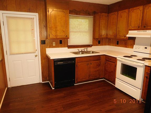 3rd image of 225 Welch Ave #A