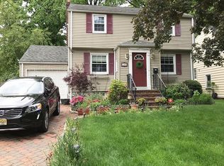 150 Jasper Ave, Teaneck, NJ 07666