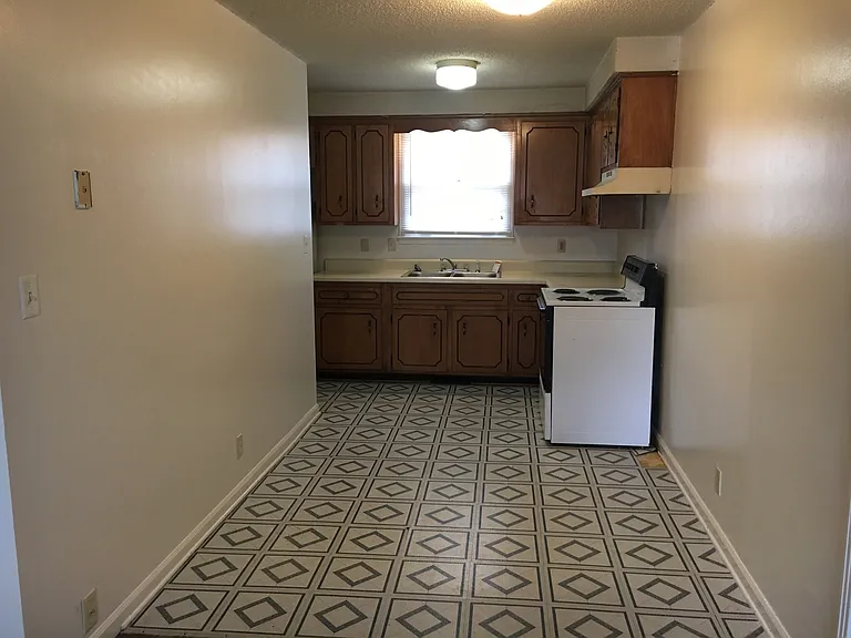838 Central Ave — Photo 3