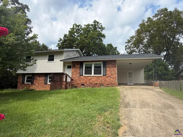 215 Sunnydale Dr, Warner Robins, GA 31088