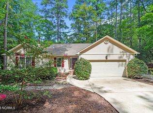 1423 Carolina Dr, Sanford, NC 27332